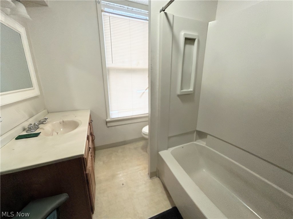 254 S Eagle Street Geneva OH 44041