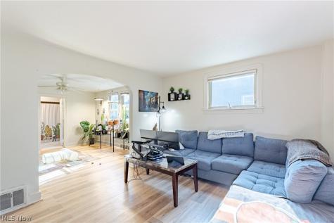 2409 Montclair Avenue Cleveland OH 44109