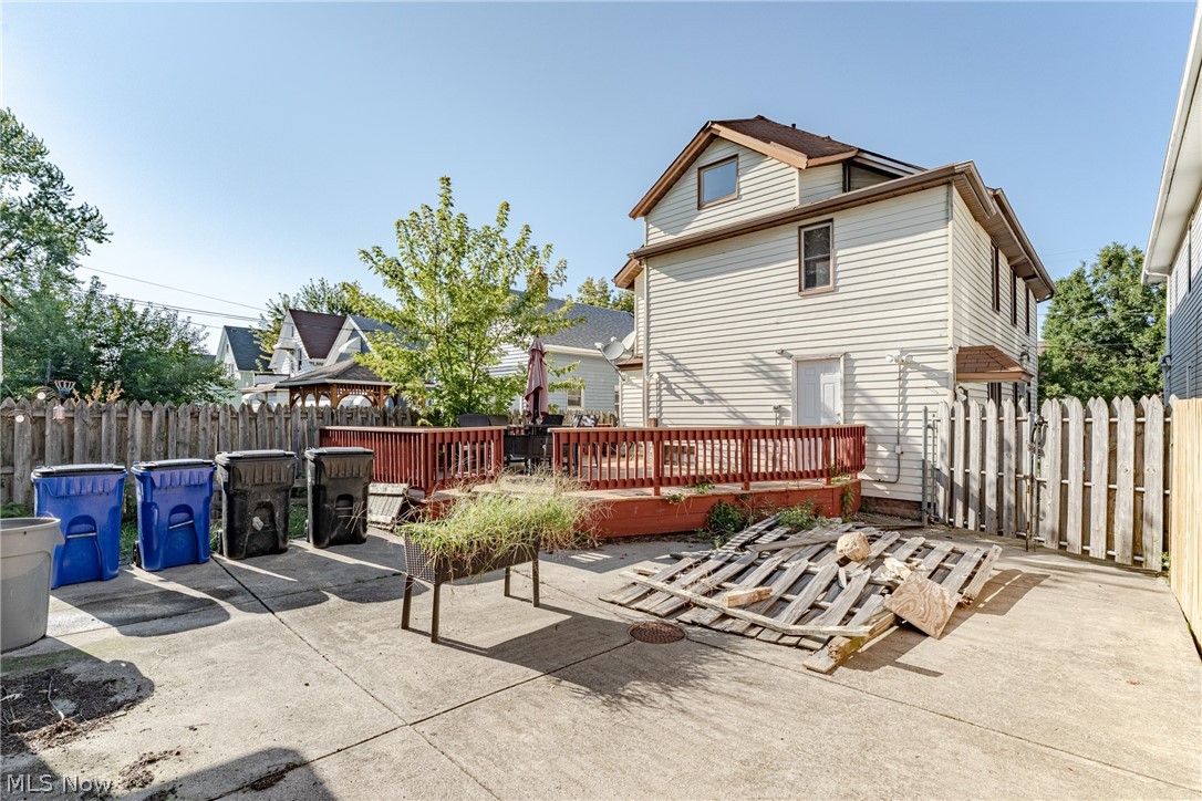 2409 Montclair Avenue Cleveland OH 44109