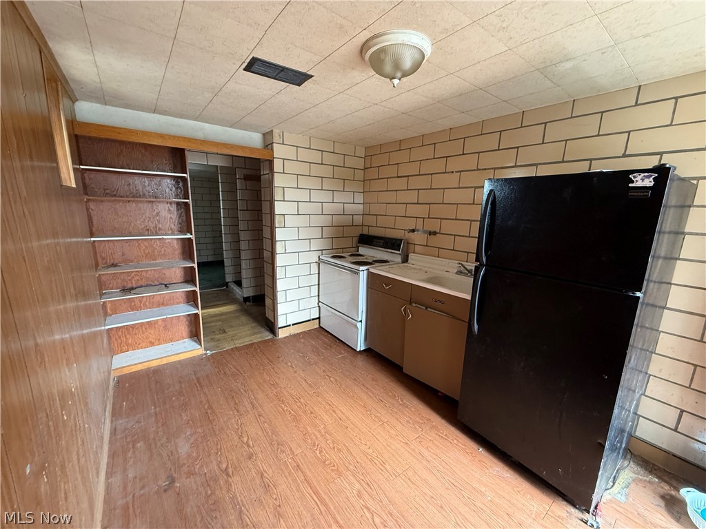 129 Reichart Avenue Wintersville OH 43953