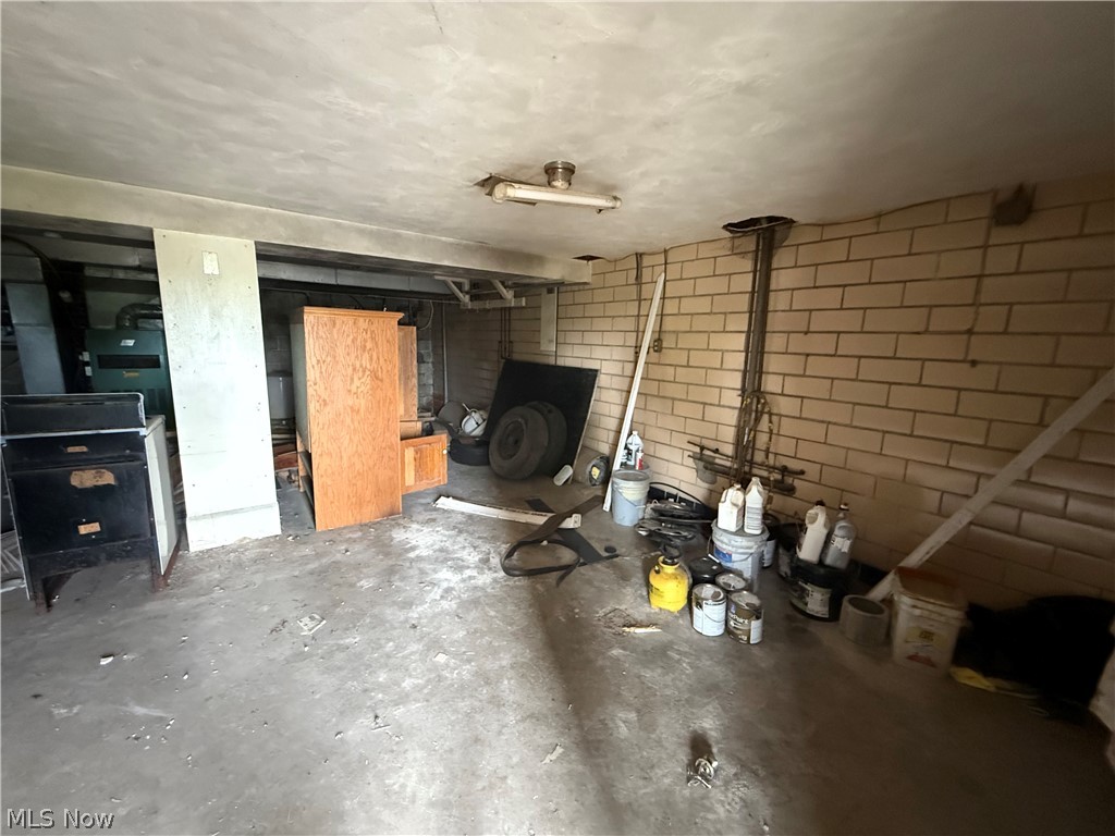 129 Reichart Avenue Wintersville OH 43953