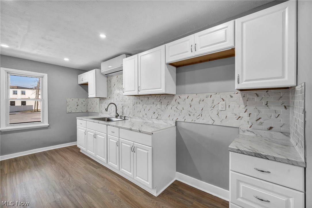 12929 Plover Street Lakewood OH 44107