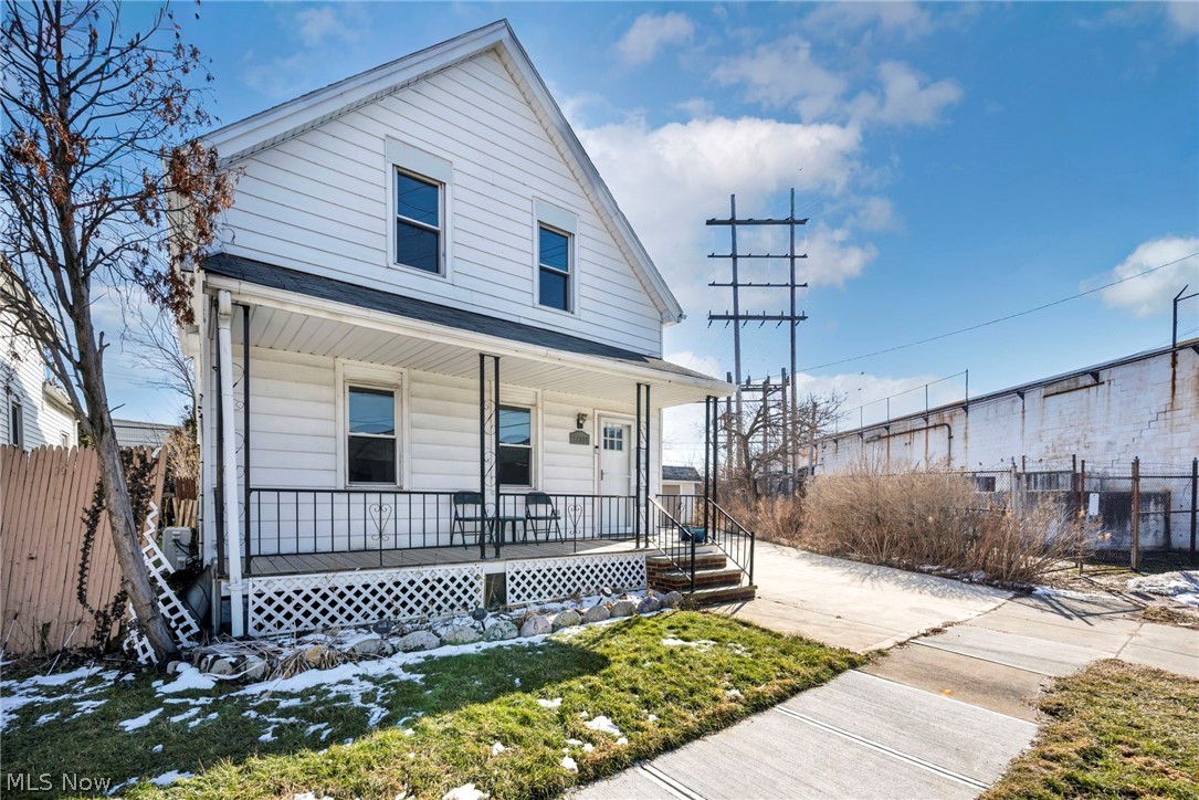 12929 Plover Street Lakewood OH 44107