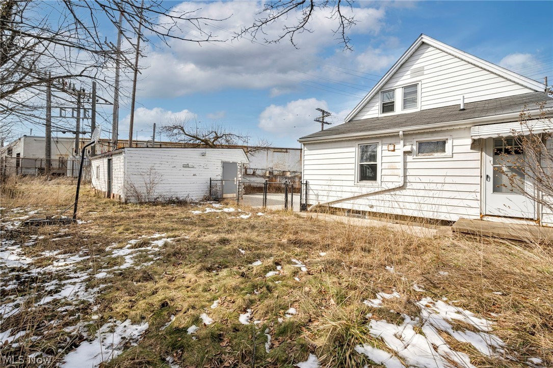12929 Plover Street Lakewood OH 44107