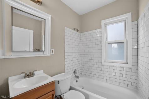 3659 E 116th Street Cleveland OH 44105