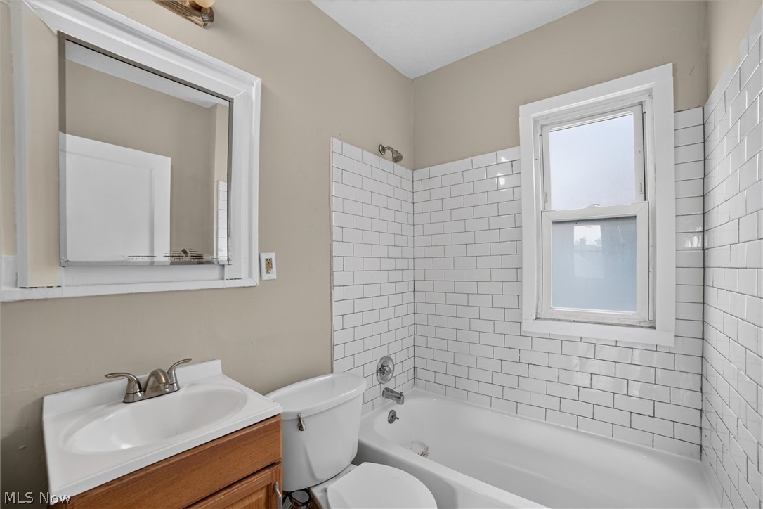 3659 E 116th Street Cleveland OH 44105