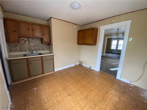 964 Stevenson Road Cleveland OH 44110