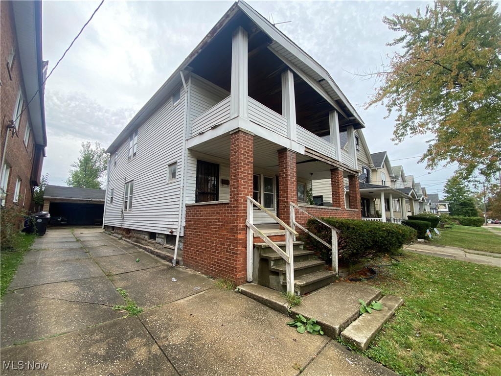 964 Stevenson Road Cleveland OH 44110