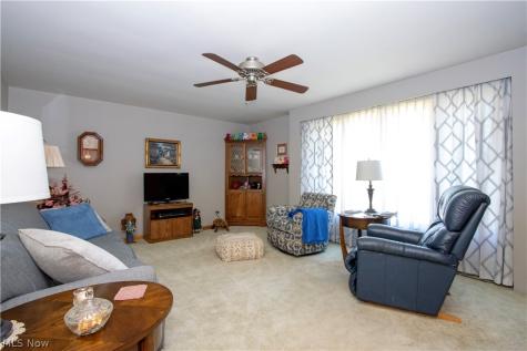 1734-1736 Meadow Lane Orrville OH 44667