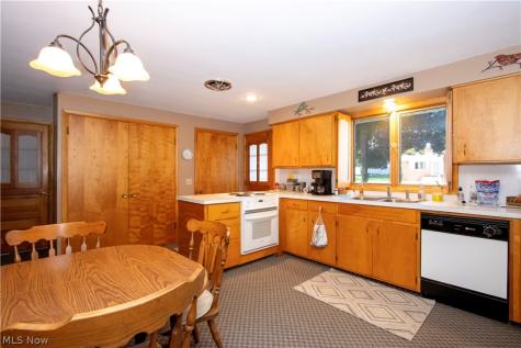 1734-1736 Meadow Lane Orrville OH 44667