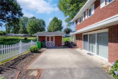 1734-1736 Meadow Lane Orrville OH 44667