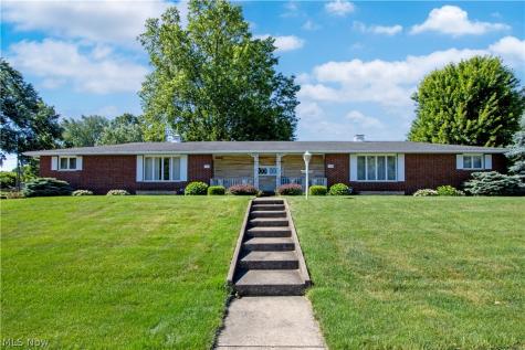 1734-1736 Meadow Lane Orrville OH 44667