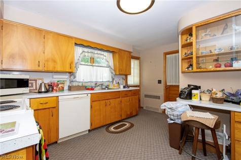 1734-1736 Meadow Lane Orrville OH 44667