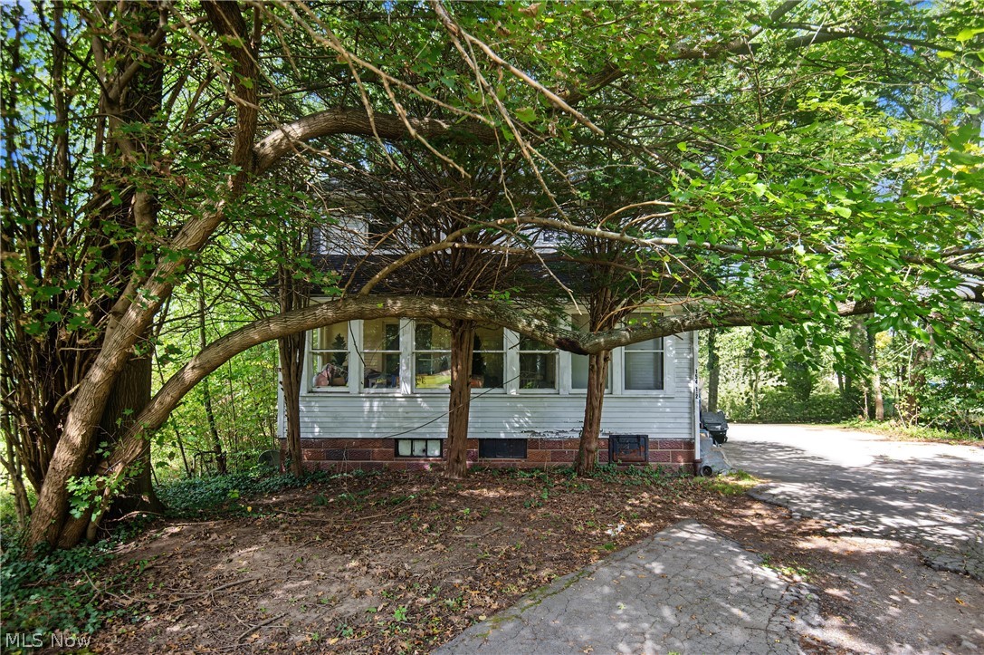 154 Hollywood Avenue Youngstown OH 44512