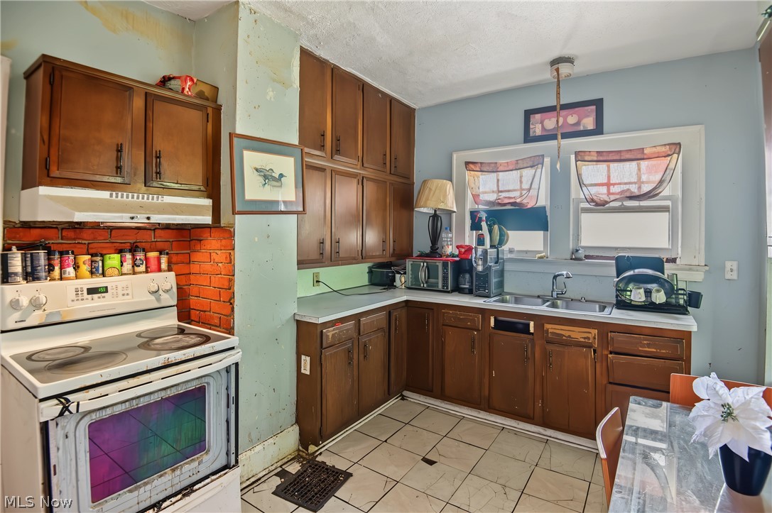 154 Hollywood Avenue Youngstown OH 44512