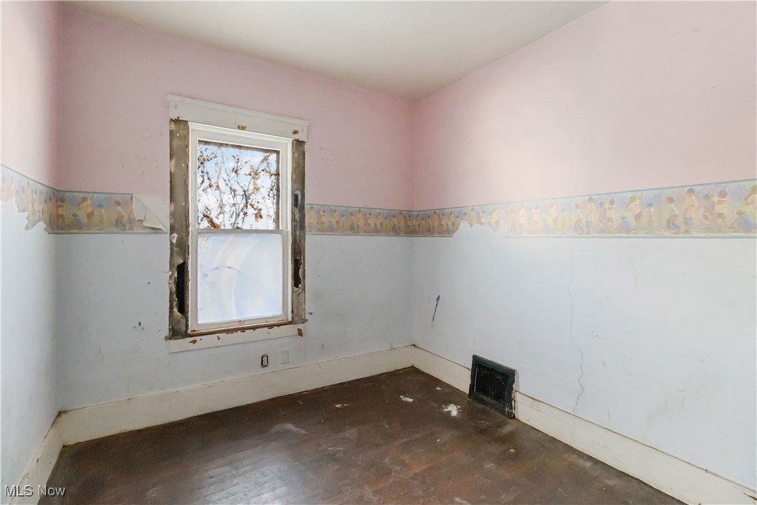 2910 Caroline Avenue Lorain OH 44055