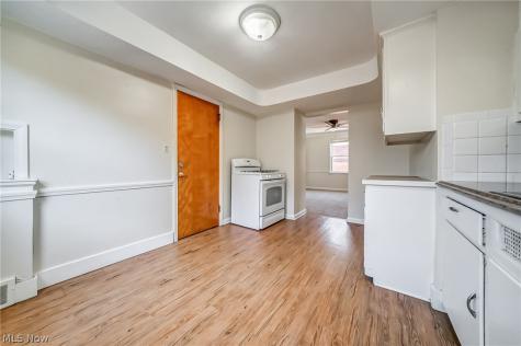 13525 Cedar Road University Heights OH 44118