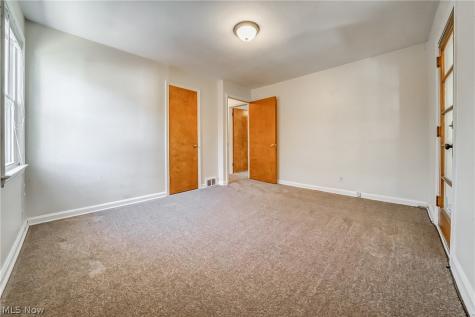13525 Cedar Road University Heights OH 44118