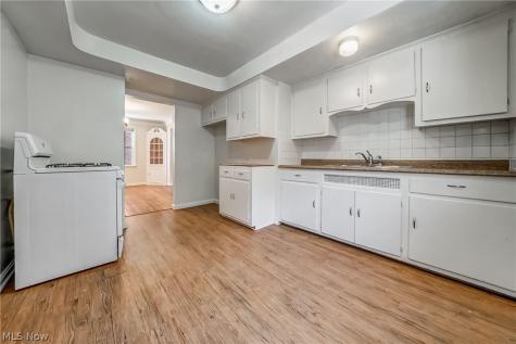 13525 Cedar Road University Heights OH 44118