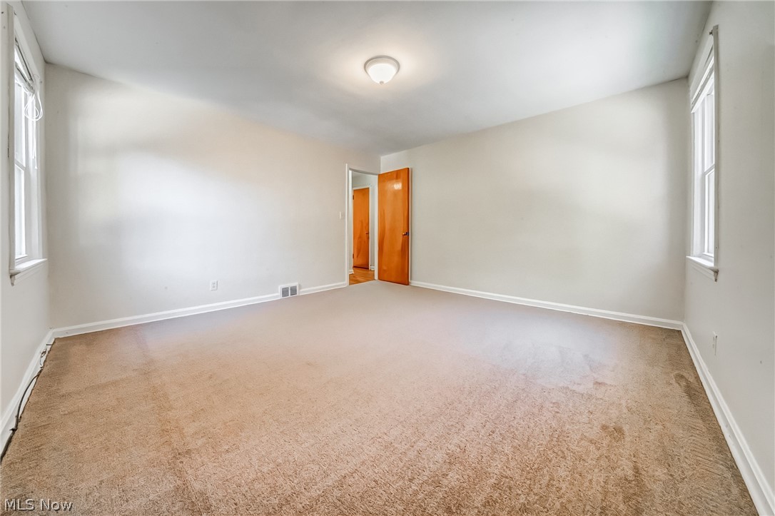 13525 Cedar Road University Heights OH 44118