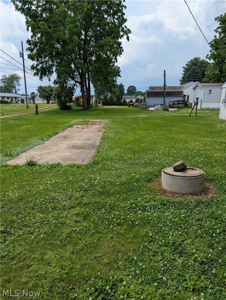 59879 County Road 9 Newcomerstown OH 43832