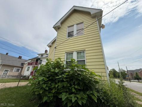 3568 E 110th Street Cleveland OH 44105