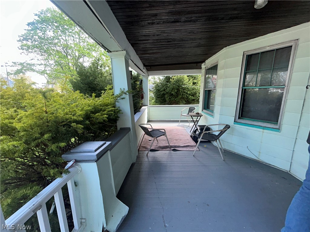 10323 Linnet Avenue Cleveland OH 44111