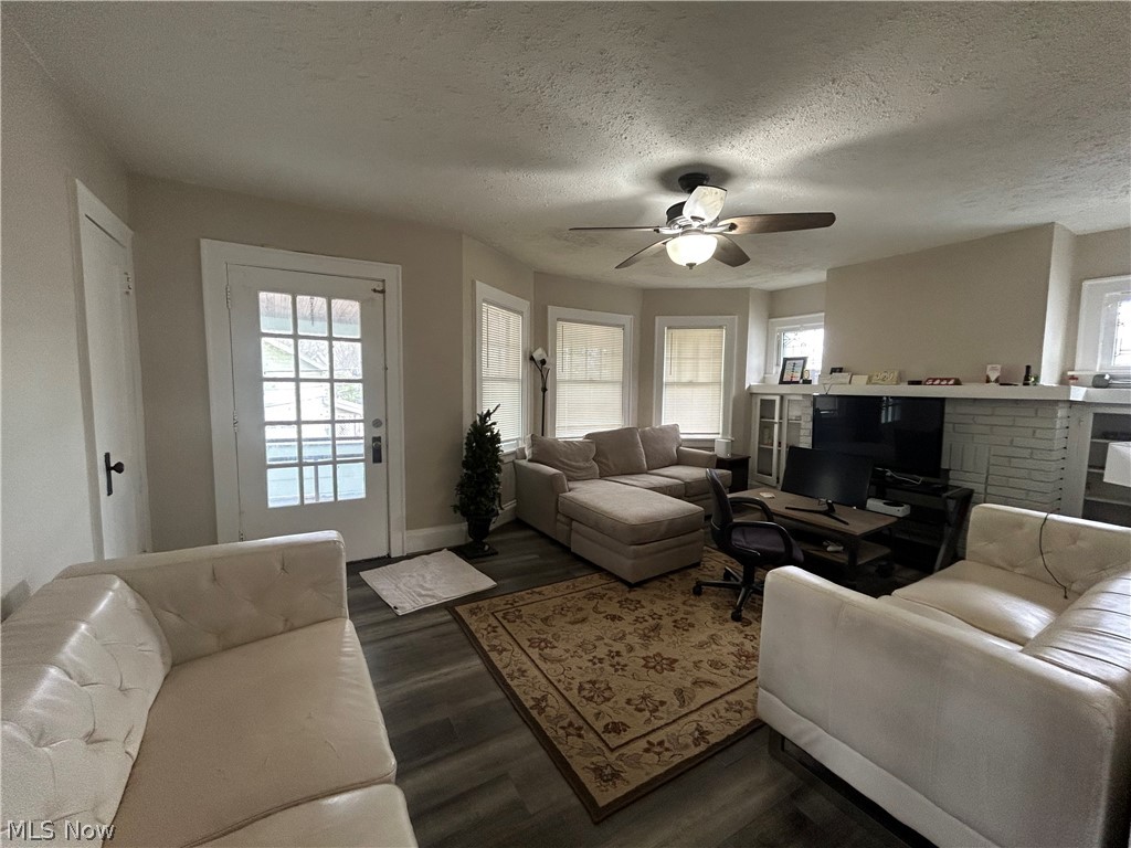 10323 Linnet Avenue Cleveland OH 44111