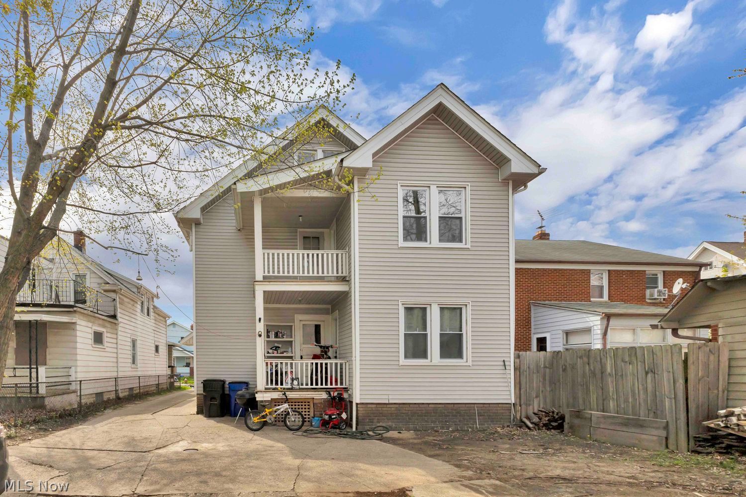 3321 W 119th Street Cleveland OH 44111