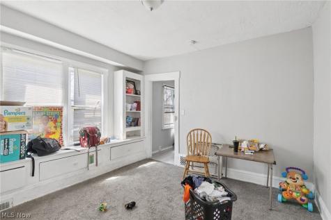 13701 Benwood Avenue Cleveland OH 44105