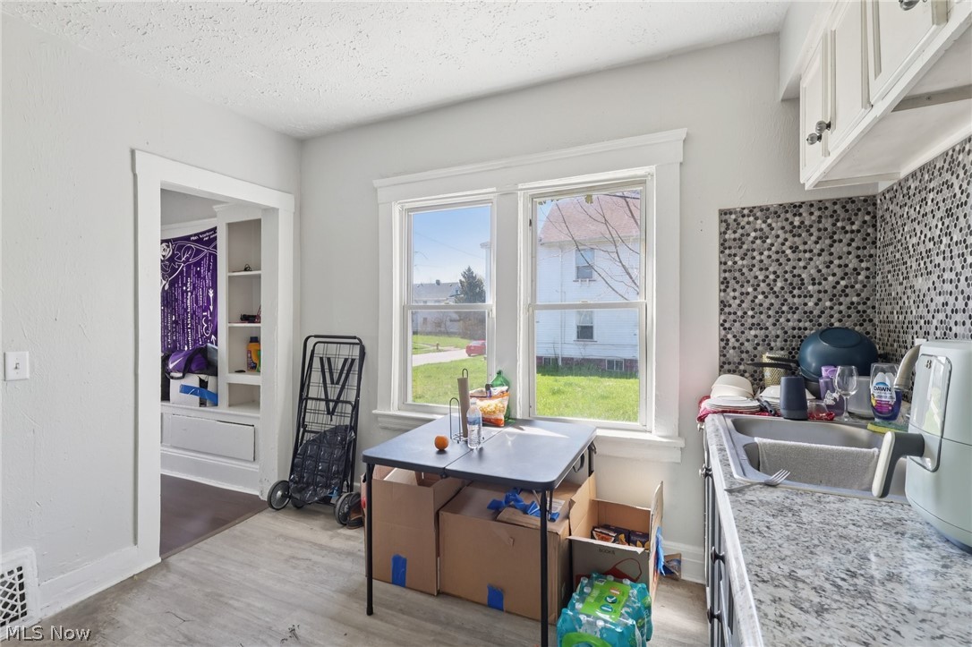 13701 Benwood Avenue Cleveland OH 44105