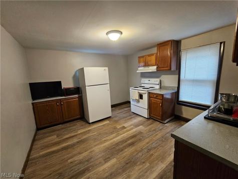 3102 Searsdale Avenue Cleveland OH 44109