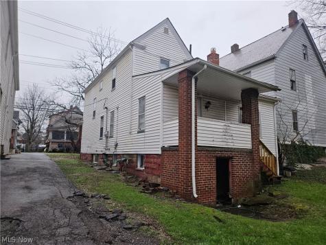 3102 Searsdale Avenue Cleveland OH 44109