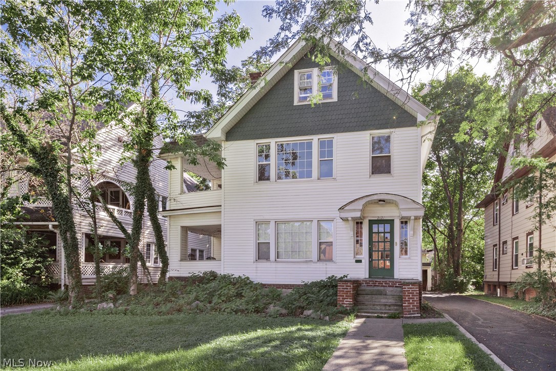 2121 Coventry Road Cleveland Heights OH 44118