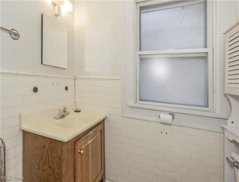 2121 Coventry Road Cleveland Heights OH 44118