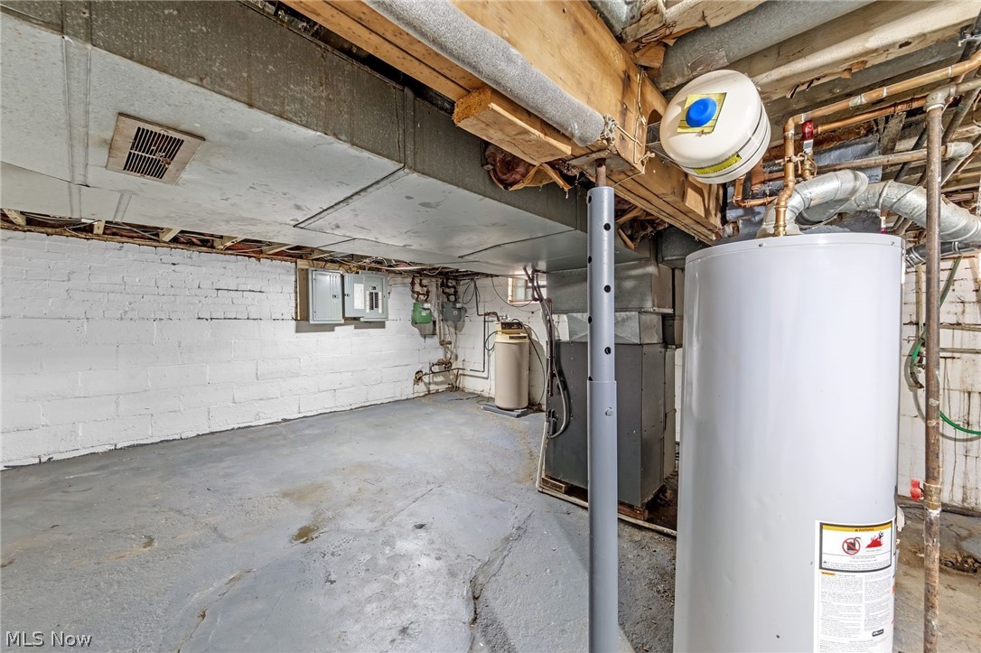 1435 Stark Avenue SW Canton OH 44706