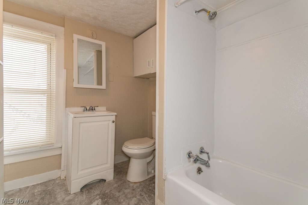 20731 Goller Avenue Euclid OH 44119