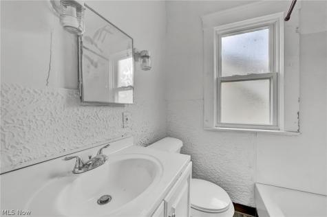 880 Stevenson Road Cleveland OH 44110