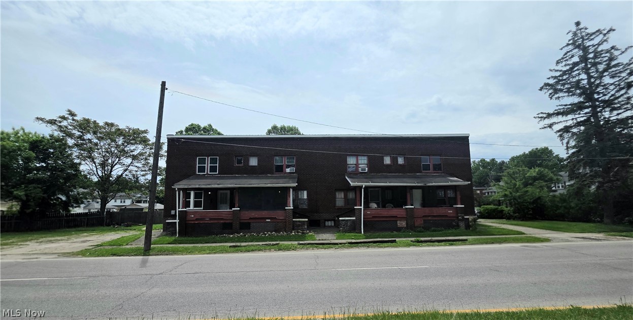 2217 Oakwood Avenue Youngstown OH 44509