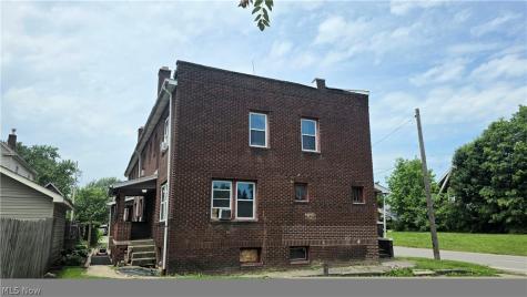 2217 Oakwood Avenue Youngstown OH 44509