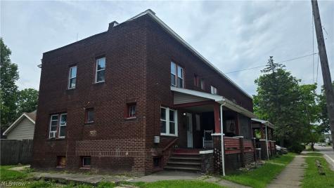 2217 Oakwood Avenue Youngstown OH 44509