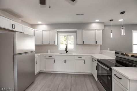 2708 Woodbridge Avenue Cleveland OH 44109