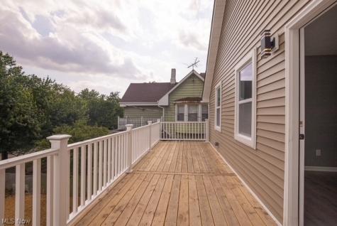 2708 Woodbridge Avenue Cleveland OH 44109