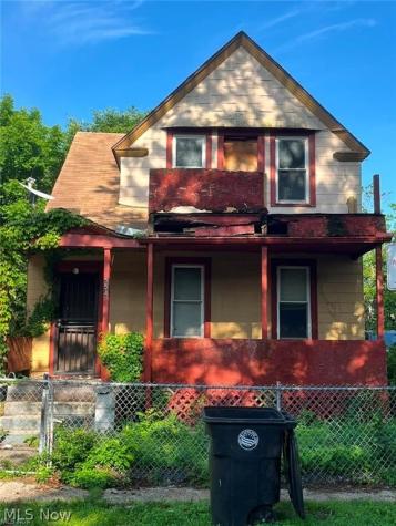 554 E 101st Street Cleveland OH 44108