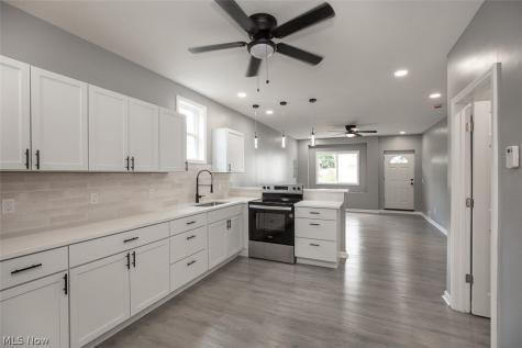3272 Fulton Road Cleveland OH 44109