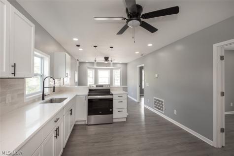 3272 Fulton Road Cleveland OH 44109