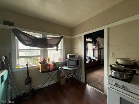 10014 Almira Avenue Cleveland OH 44111