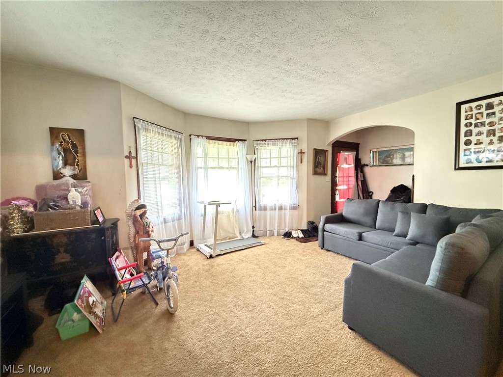 10014 Almira Avenue Cleveland OH 44111