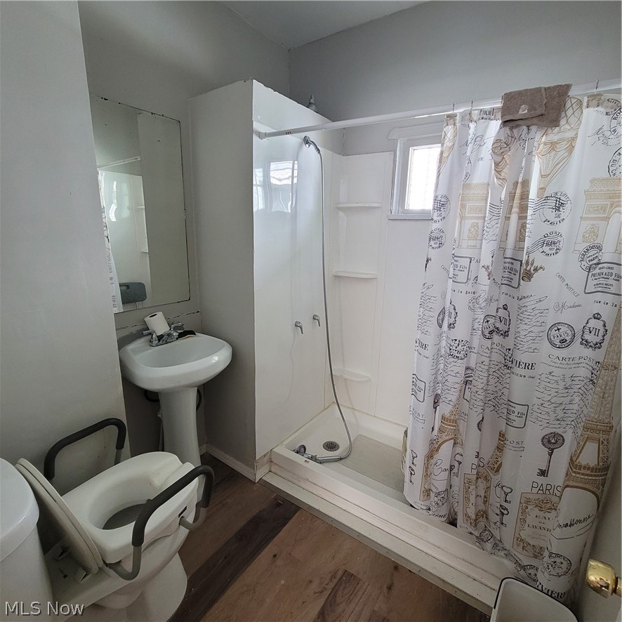5910 Pilsen Avenue Cleveland OH 44102