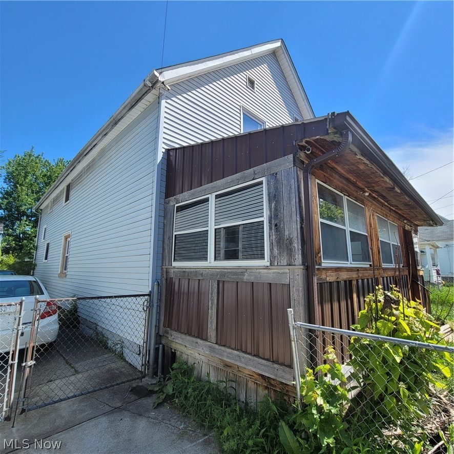 5910 Pilsen Avenue Cleveland OH 44102